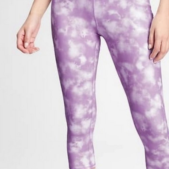 GAP Pants - NWT 2x PLus XXL Gap Fit Compression Capris purple tie die workout run walk yoga